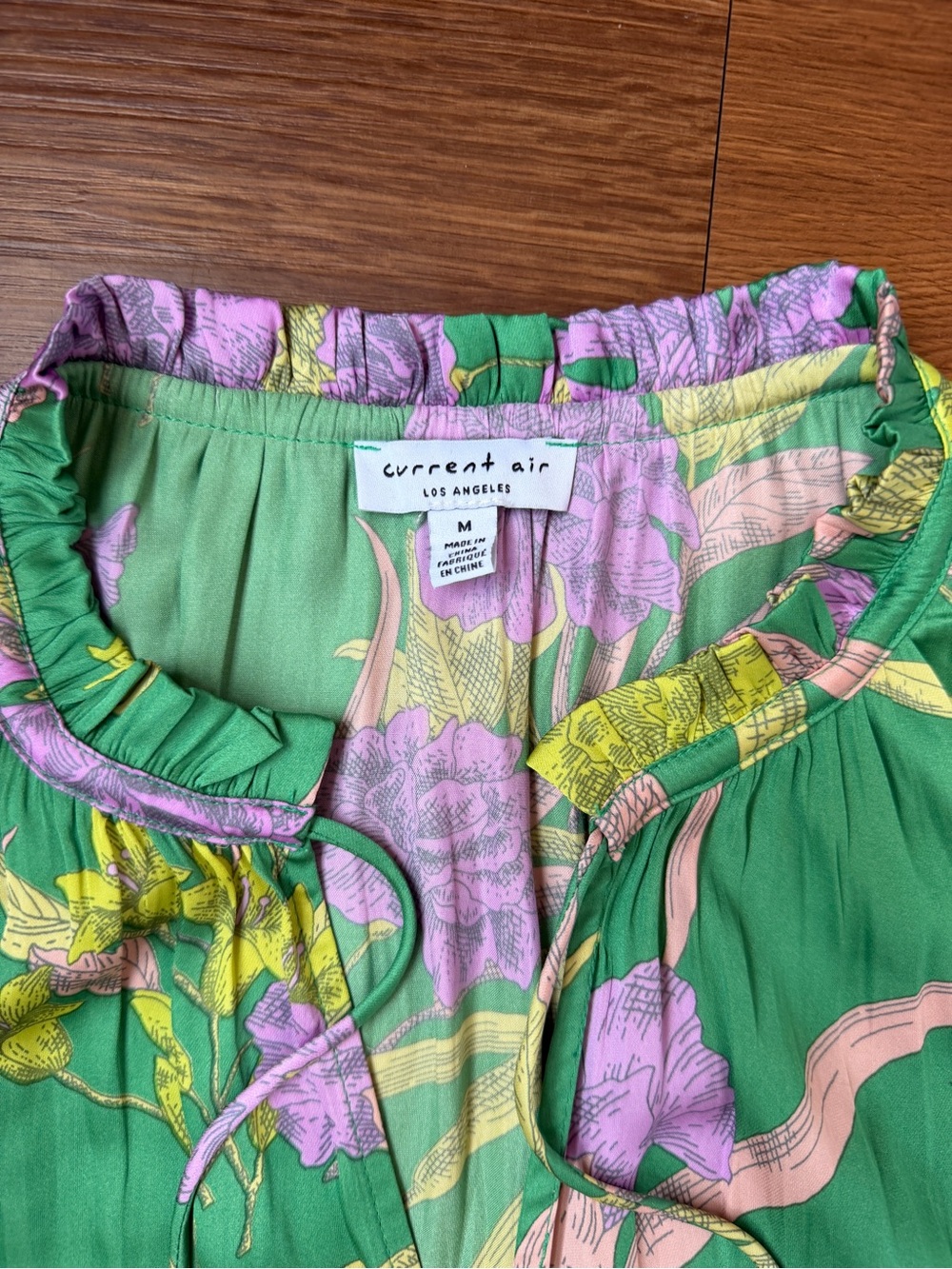 Current Air Green Floral Ruffle Sleeve Blouse - Picture 3 of 3
